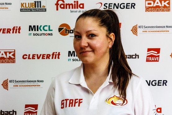 Mitarbeiter Jacqueline "Jacky" Hübner-McGary